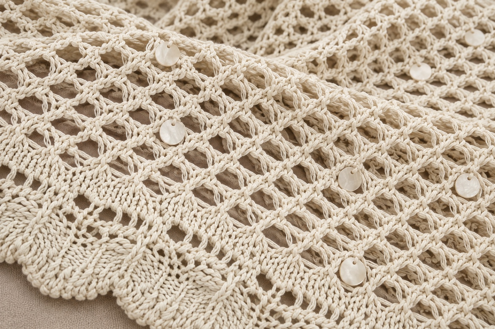 Openwork crochet with sequins